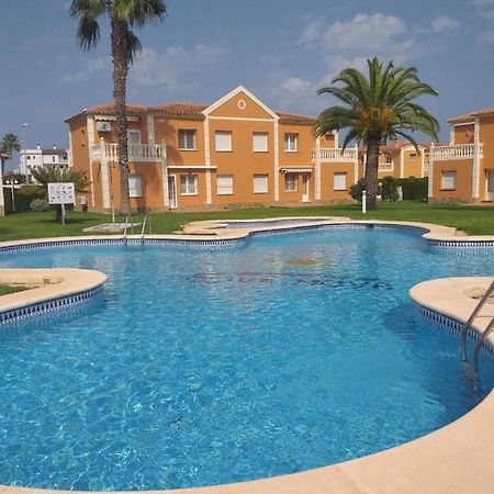 Oliva Nova Flat In Front Of Met Apartment Exterior photo